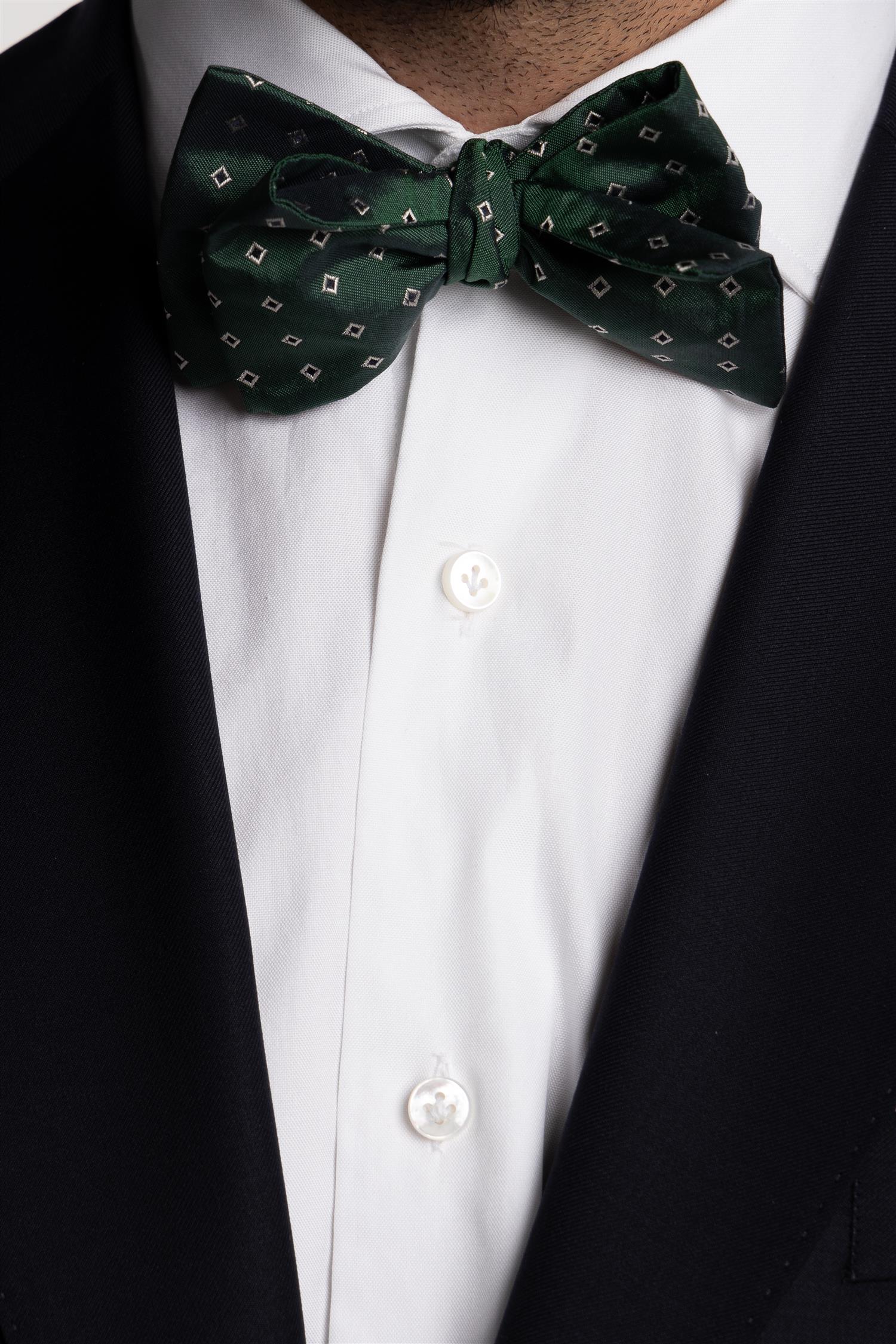 Silk Bow Tie To Make Green/ Blue squares - Image 2