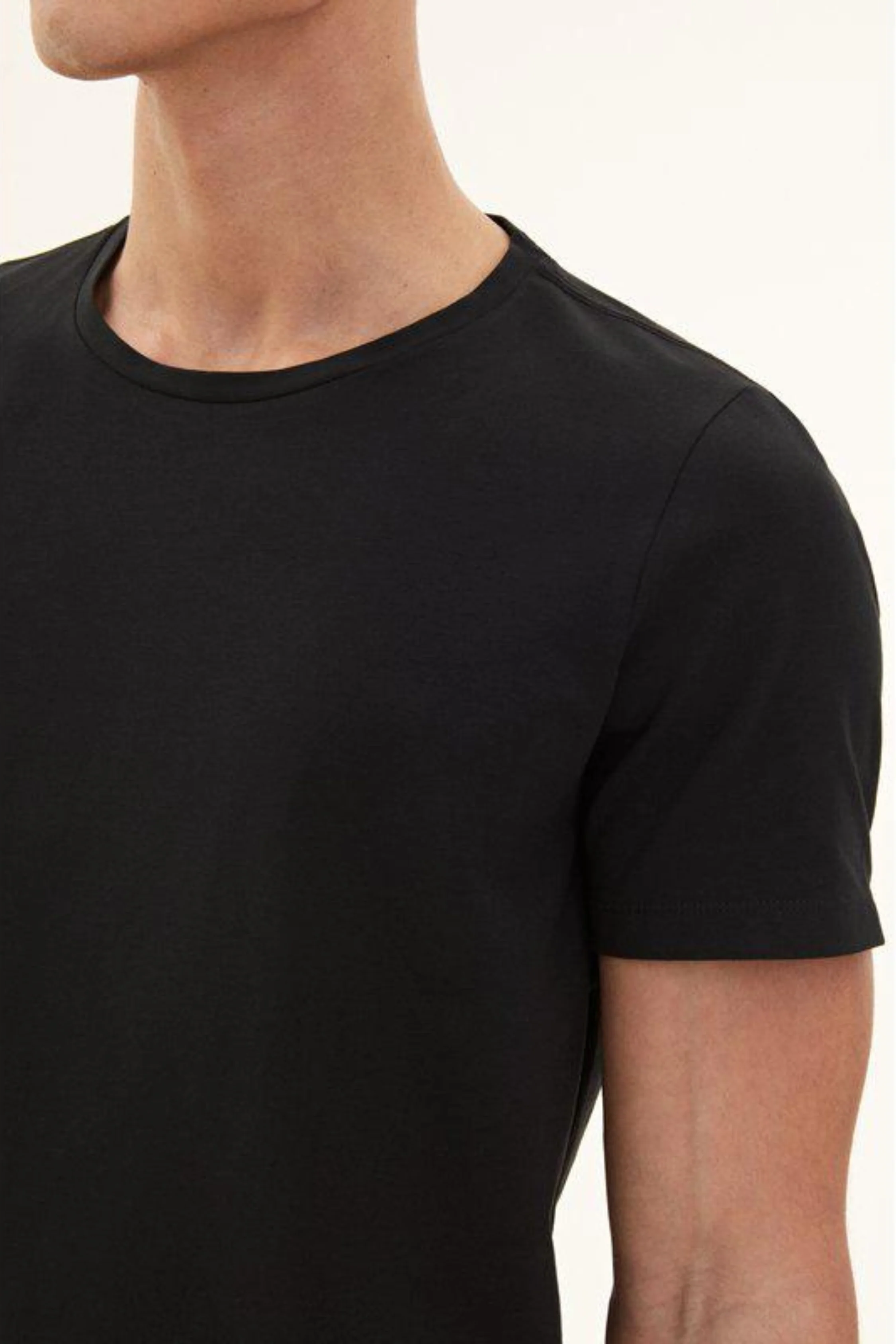 Kyran Cotton Stretch Slim Fit T-Shirt Black - Image 7