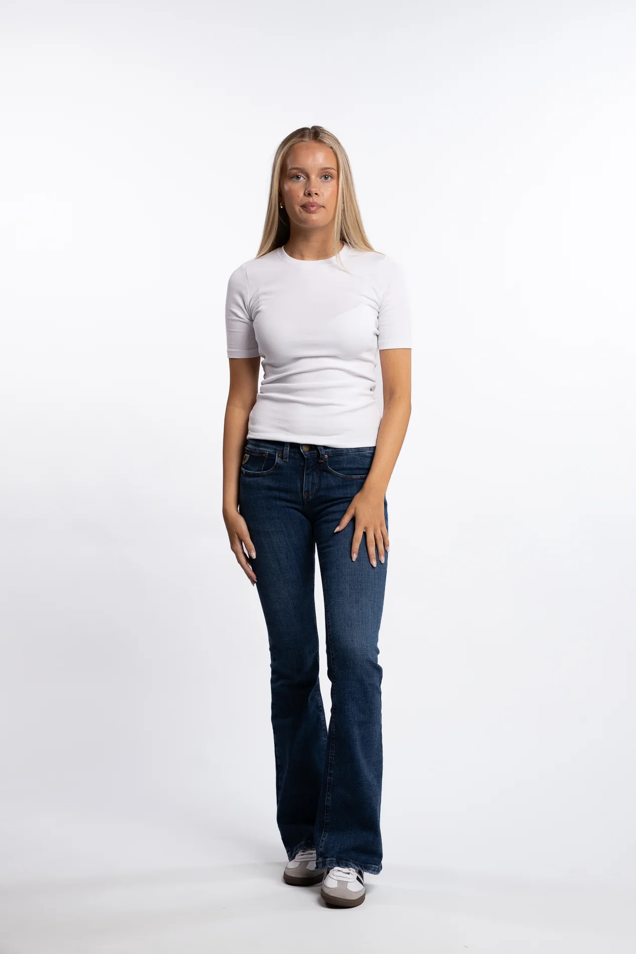 Beverly - Image 3