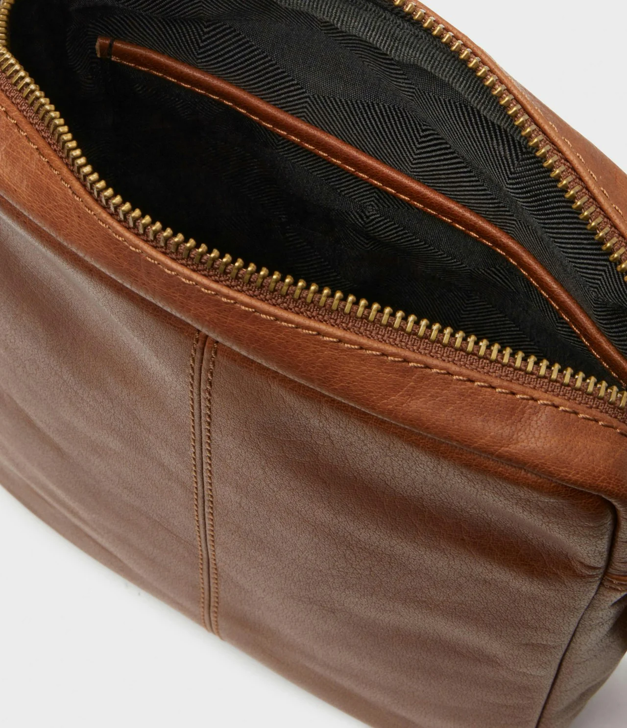 Valle Messenger Bag Brown - Image 4