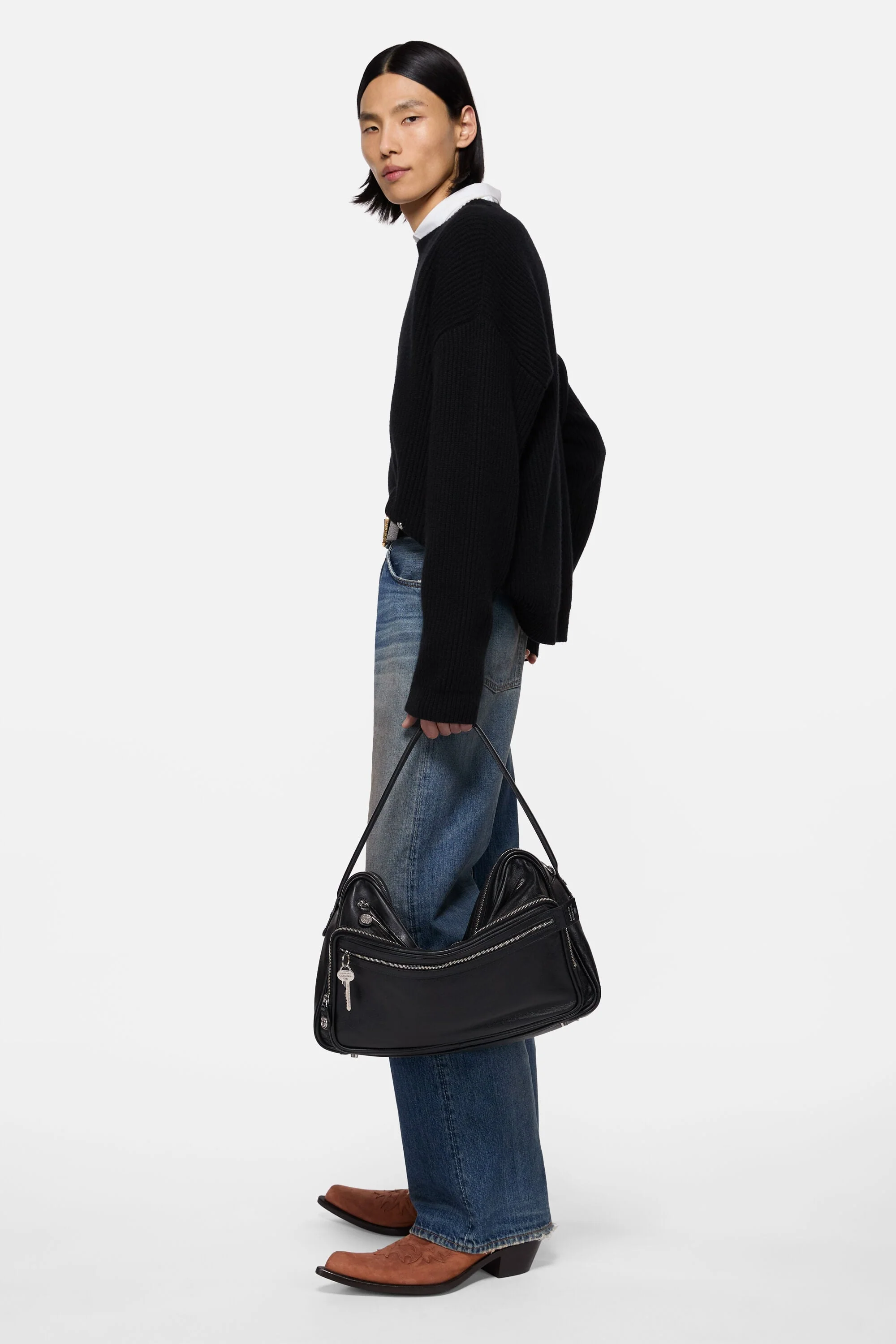 Camero Camera Shoulder Bag Black - Image 4
