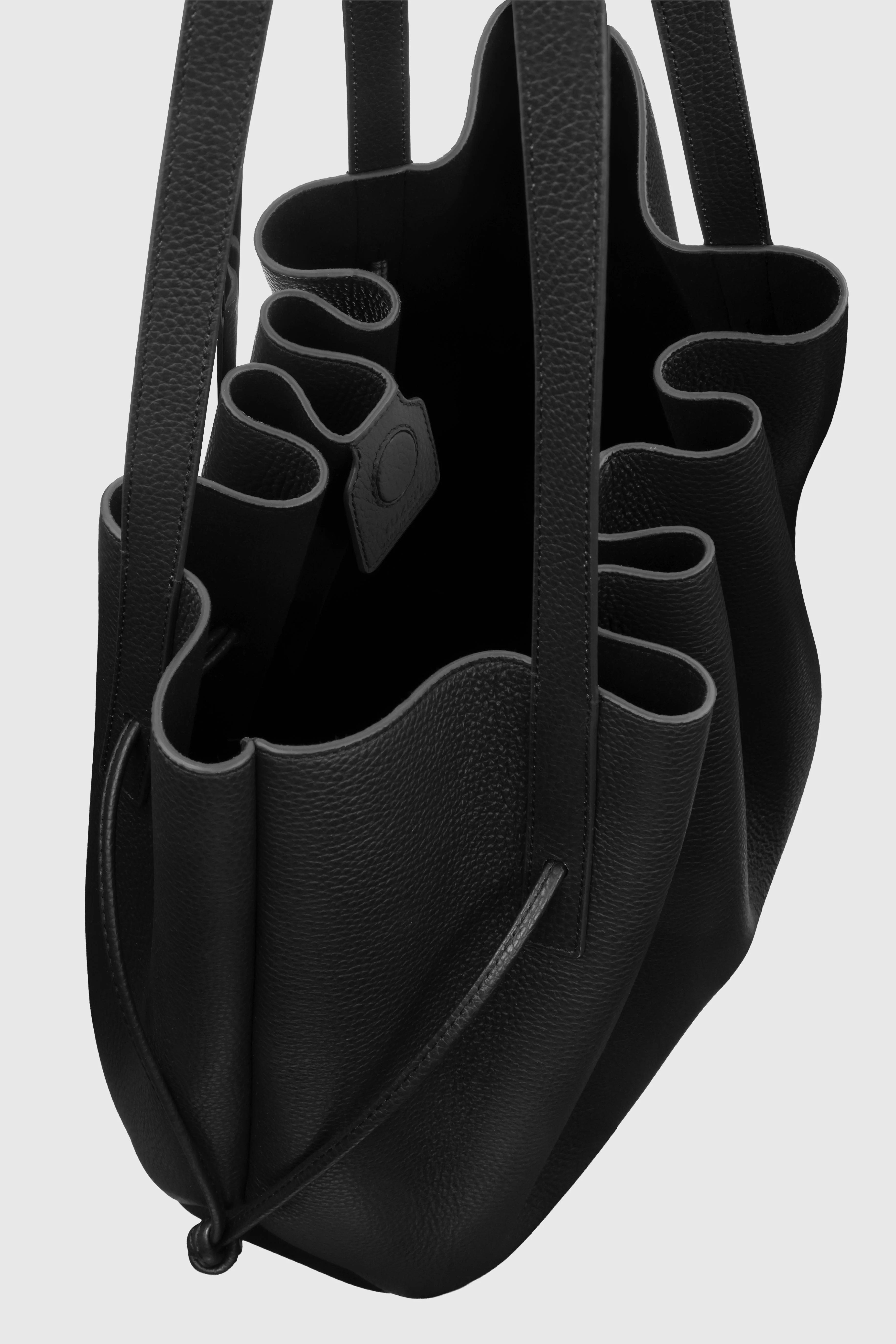 Scallop Tote- Black Pebble Grain Leather - Image 3